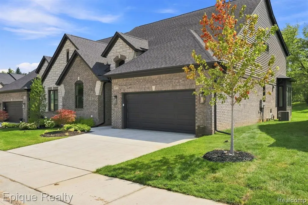 3377 Brookdale #13, Lake Orion, MI 48360 - #1