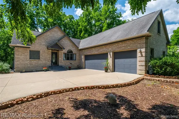 13268 Harborview, Linden, MI 48451