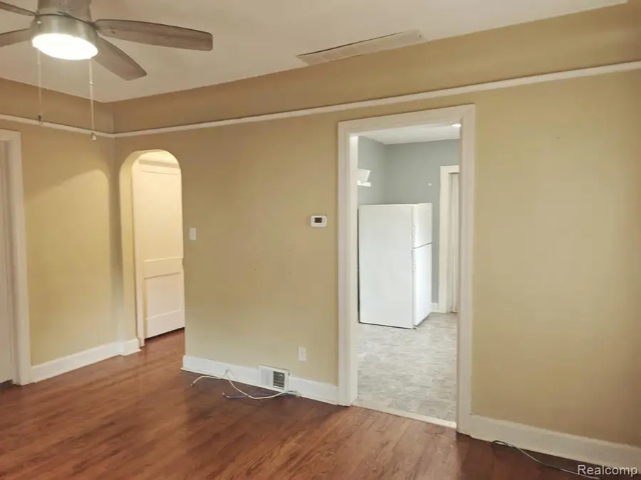 5722 N Silvery, Dearborn Heights, MI 48127 - #2