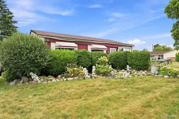218 Gage, Pontiac, MI 48342