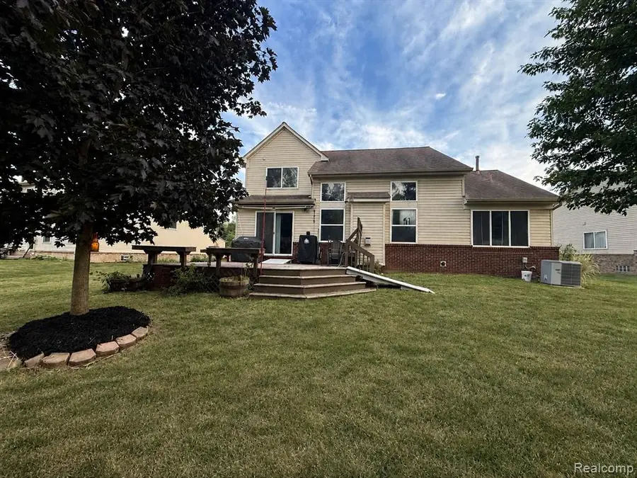 43072 Bradley, Belleville, MI 48111 - #3