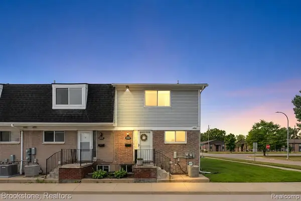 16092 W 11 Mile, Southfield, MI 48076