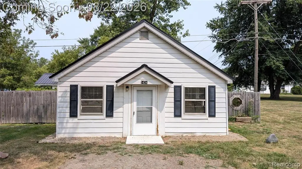 5434 Davison, Lapeer, MI 48446 - #1