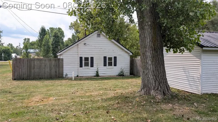 5434 Davison, Lapeer, MI 48446 - #2
