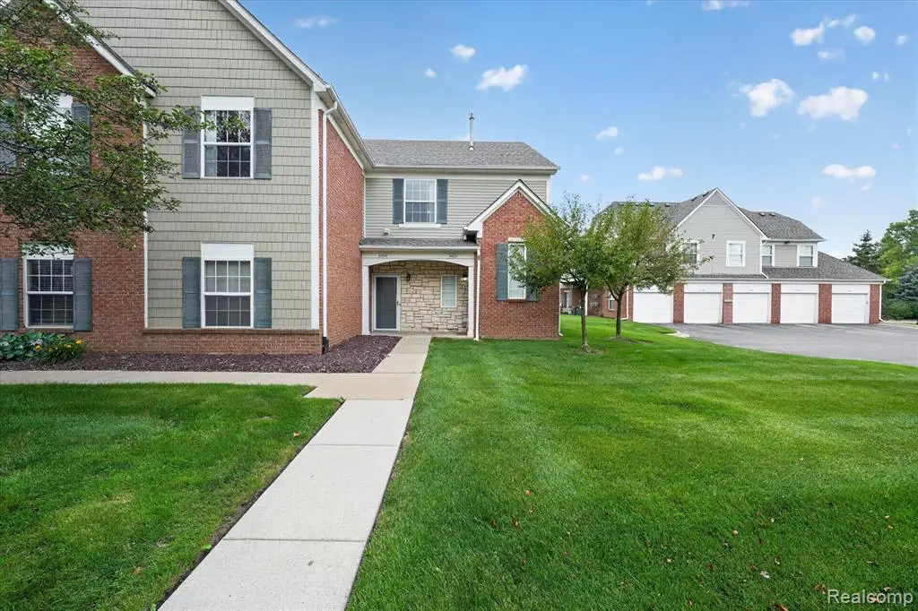 54851 Marissa Way #71, Shelby, MI 48316 - #1