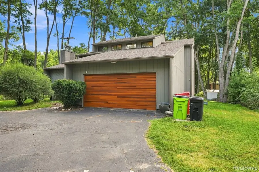 2365 Lochaven, West Bloomfield, MI 48324 - #3