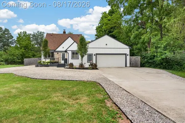 9188 Highland, Grosse Ile, MI 48138