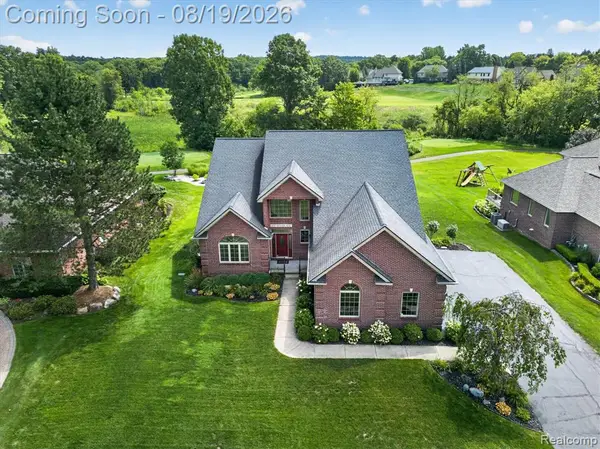3747 Honors, Howell, MI 48843