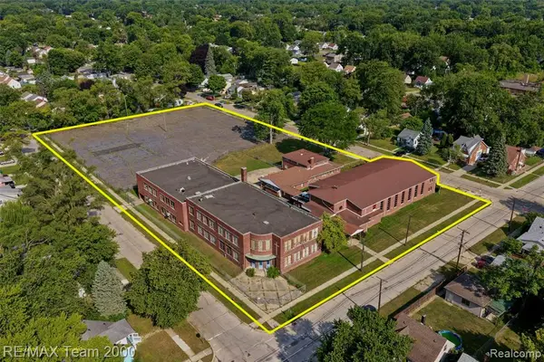 26123 Mcdonald, Dearborn Heights, MI 48125