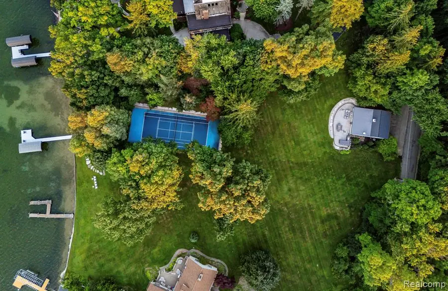 990 Lake Angelus, Lake Angelus, MI 48326 - #2