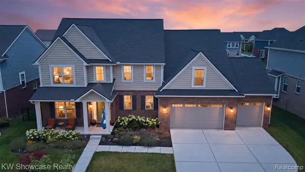 4222 Ascott, Walled Lake, MI 48390