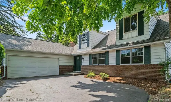 2711 Armstrong Drive, Lake Orion, MI 48360