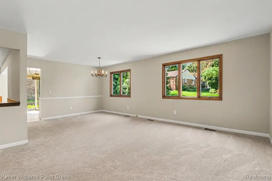 2711 Armstrong Drive, Lake Orion, MI 48360 - #3
