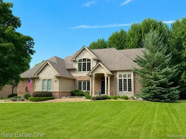 1793 Skyline, Rochester Hills, MI 48306