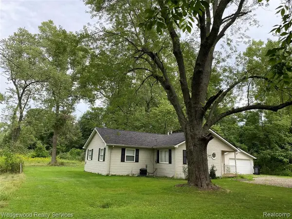 364 James, Lake Orion, MI 48362