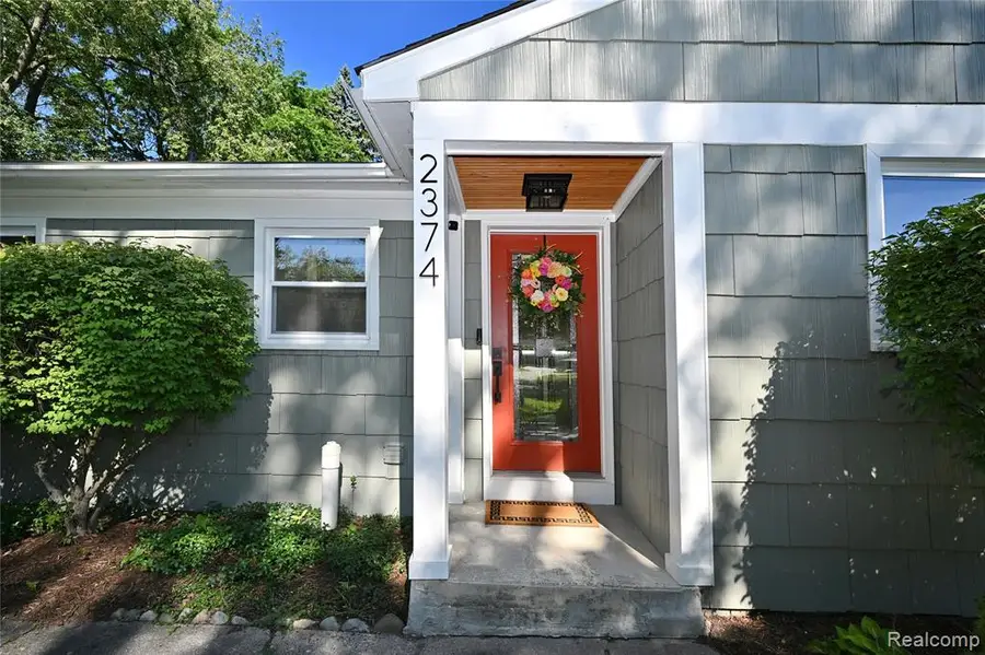 2374 Rutherford, Bloomfield Hills, MI 48302 - #2