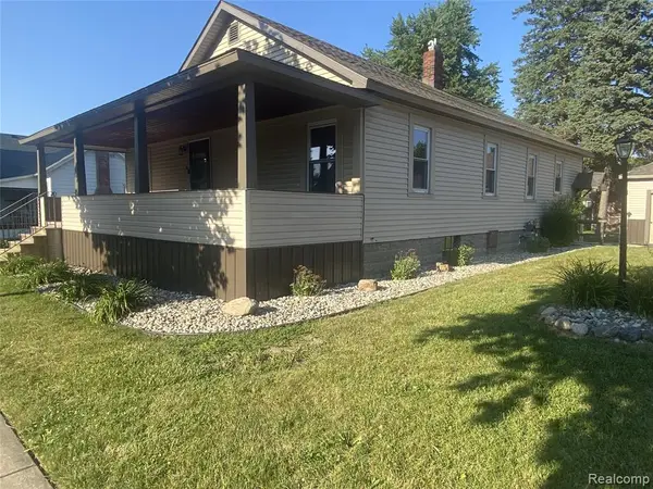 809 Stanton, Bay City, MI 48708