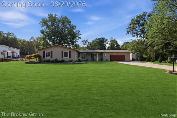 4474 Cedardale, Flushing, MI 48433