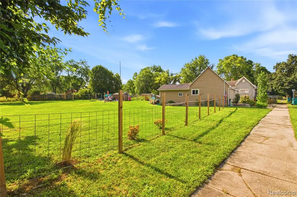 2308 Rheamount, Lansing, MI 48906 - #1