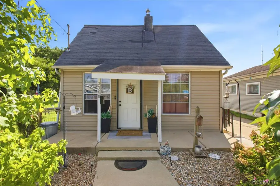 2308 Rheamount, Lansing, MI 48906 - #2