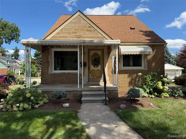 1407 Nowlin, Dearborn, MI 48124