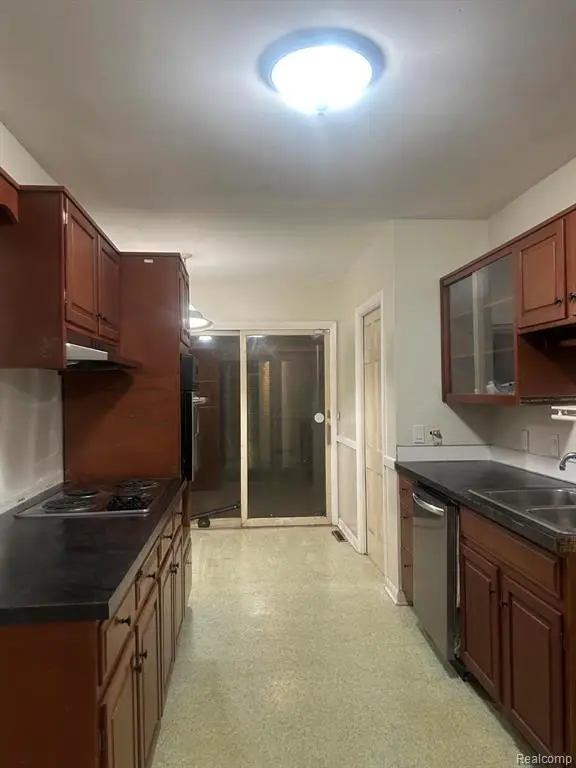 228 Borland, Saginaw, MI 48602 - #3
