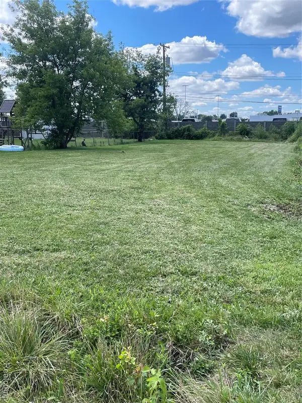 35459 Ellen, Clinton Township, MI 48035