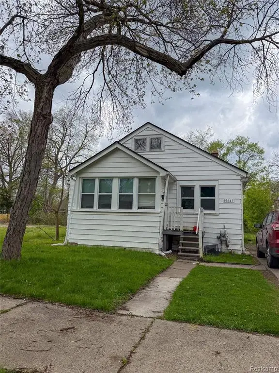 15847 Blackstone, Detroit, MI 48223
