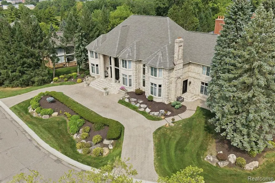2417 Heronwood, Bloomfield Hills, MI 48302 - #3