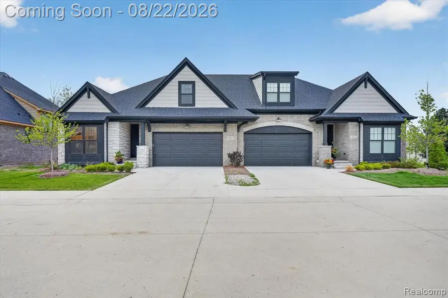 2020 Breckenridge, Rochester Hills, MI 48309 - #3