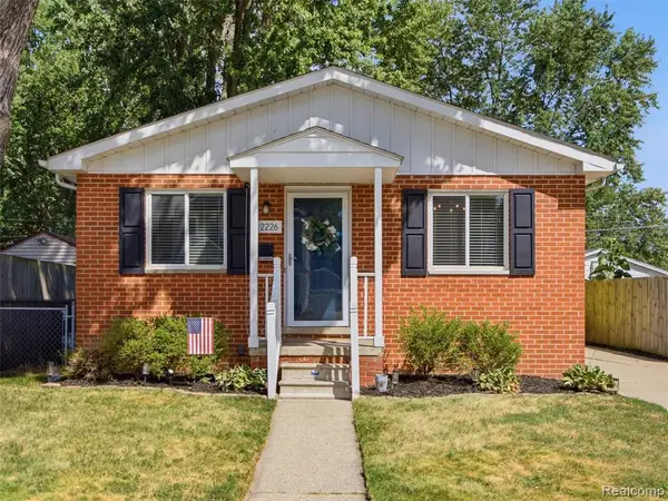 2226 Kipling, Berkley, MI 48072
