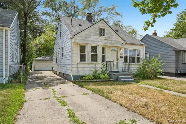 19120 Woodside, Harper Woods, MI 48225