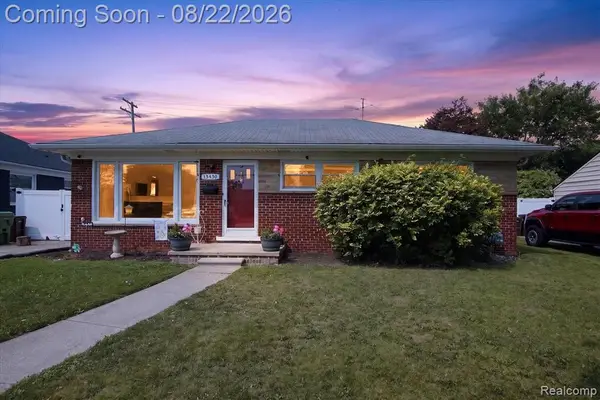 13430 Trenton, Southgate, MI 48195