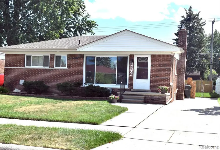 22608 Raymond, Saint Clair Shores, MI 48082 - #2