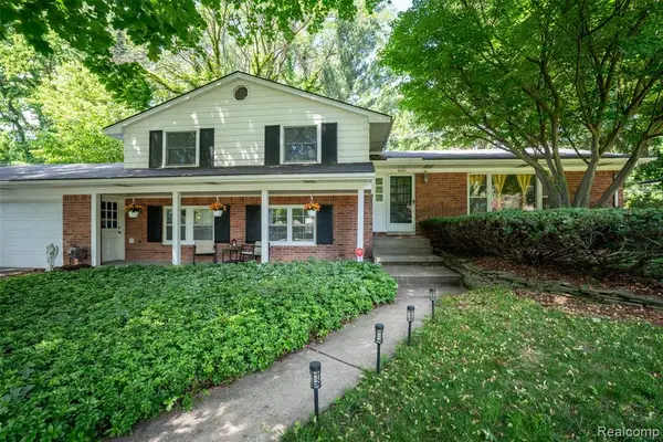 6826 Spruce, Bloomfield Hills, MI 48301