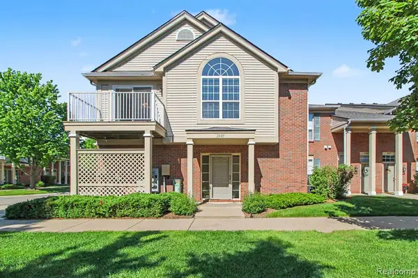 24211 Chesapeake, Walled Lake, MI 48390