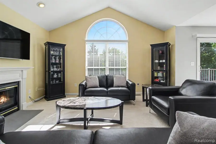 24211 Chesapeake, Walled Lake, MI 48390 - #3