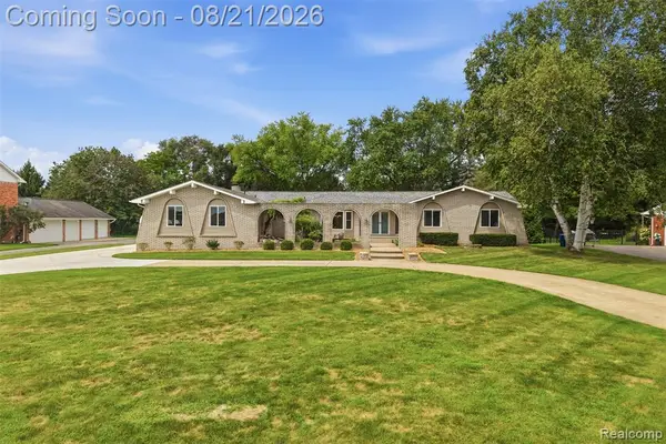 10528 Blaine, Brighton, MI 48114