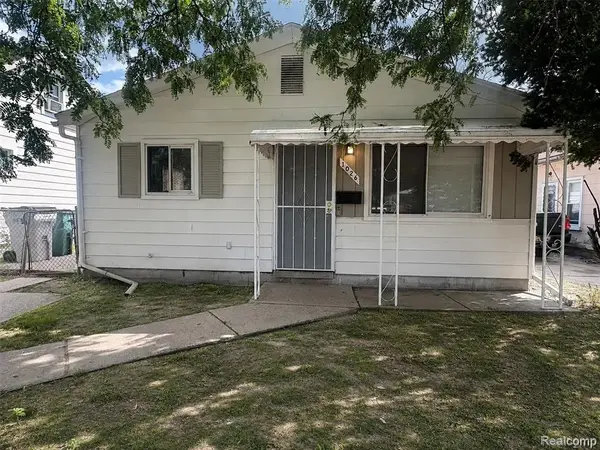 1026 E Evelyn, Hazel Park, MI 48030