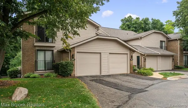 6461 Maple Hills, Bloomfield Hills, MI 48301