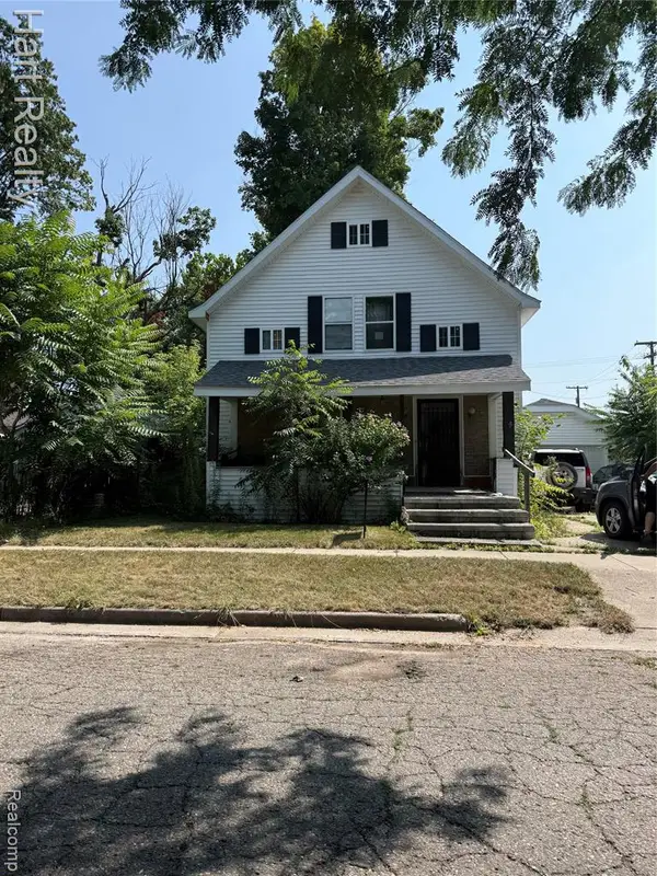16 Pearl, Caro, MI 48723