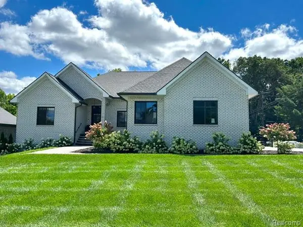 39 Stark, Rochester Hills, MI 48307
