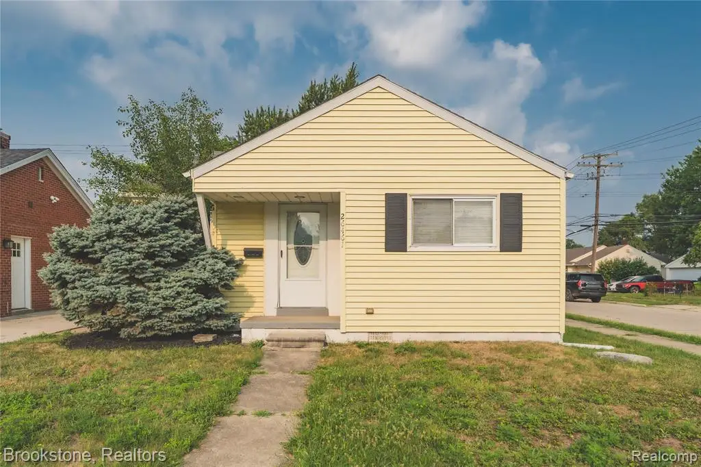 26461 Belanger, Roseville, MI 48066 - #1