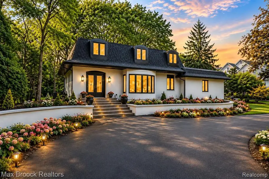 7244 Lahser, Bloomfield Hills, MI 48301 - #2