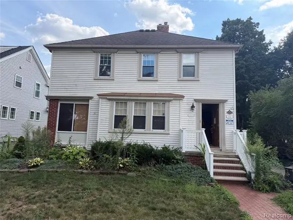 22121 Francis, Dearborn, MI 48124