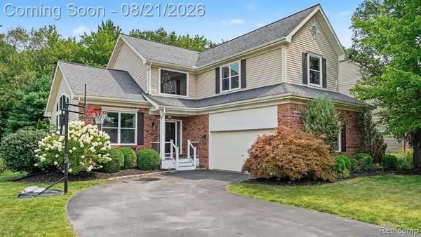 388 Lakeshore Pointe, Howell, MI 48843