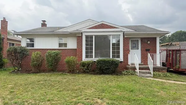 30435 Rosslyn, Garden City, MI 48135