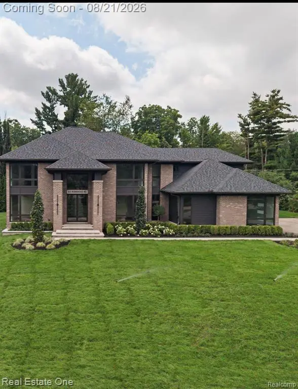 933 Robinhood, Bloomfield Hills, MI 48304