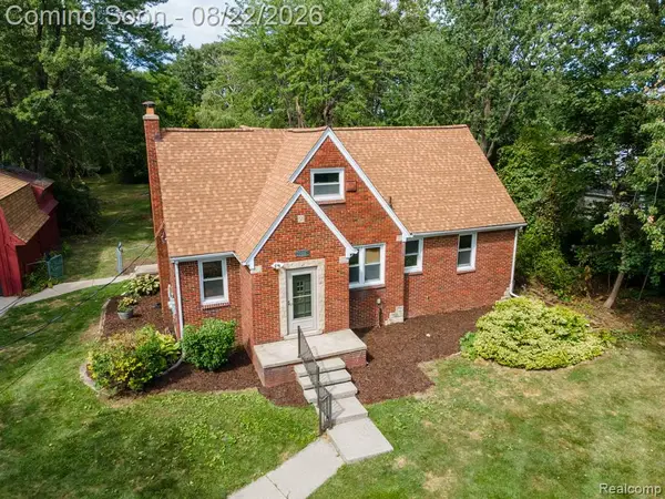 20997 Flora, Roseville, MI 48066