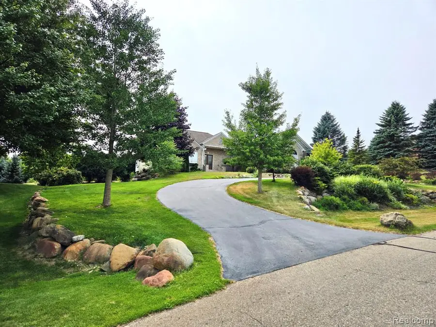 9360 Oakmont, Clarkston, MI 48348 - #2